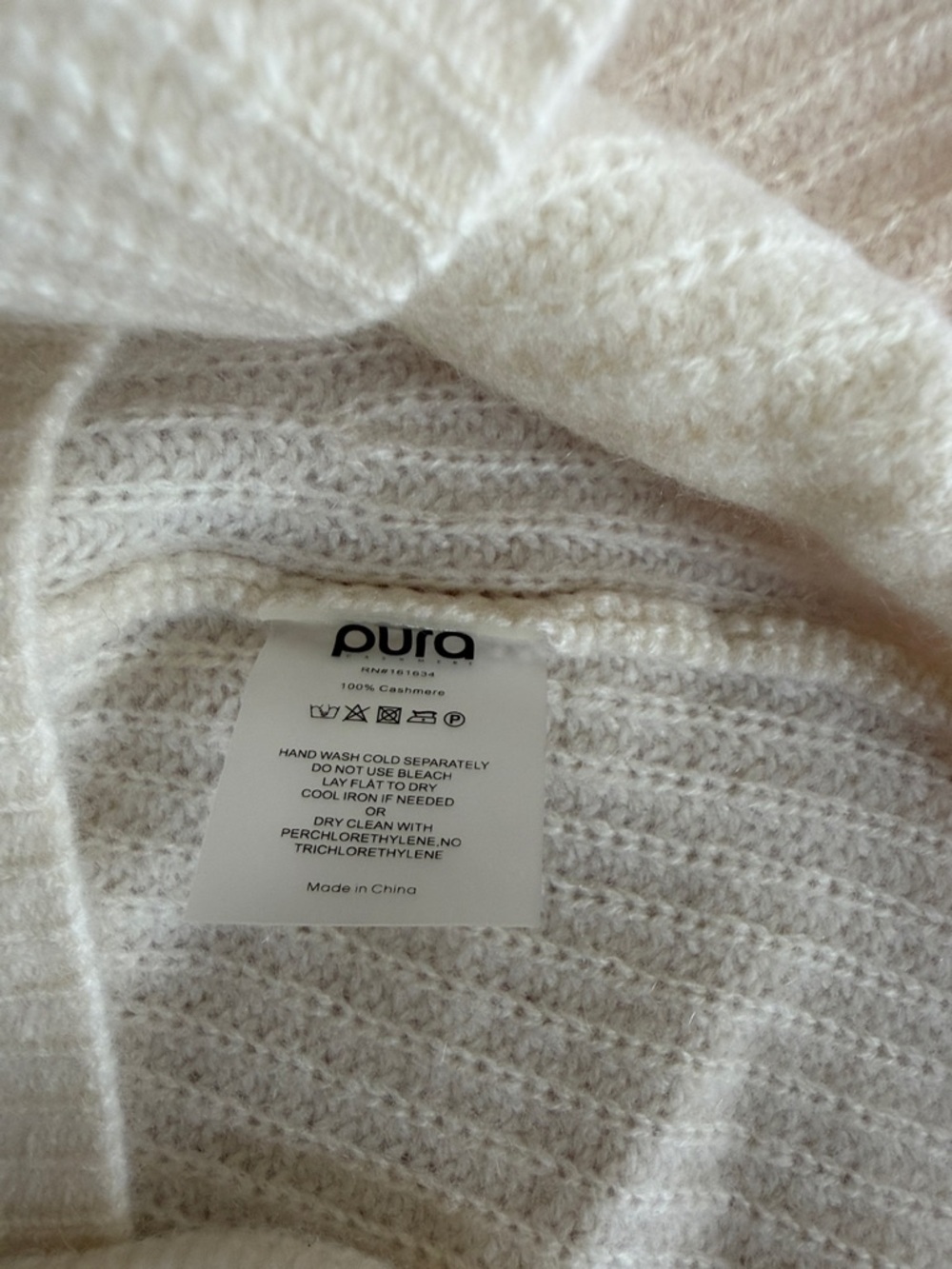 Pura Cashmere Off-White Ribbed Crewneck Sweater - Picture 3 of 4
